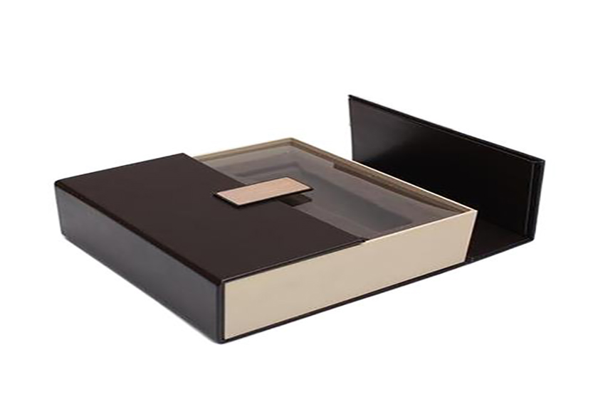Gift Boxes & Envelopes